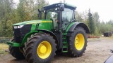 Ajopiirturi asennettu John Deere 7290 R traktoriin.