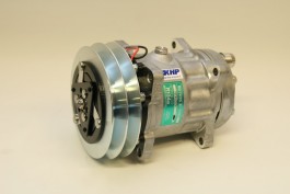 DEUTZ-FAHR ILMASTOINNIN KOMPRESSORI